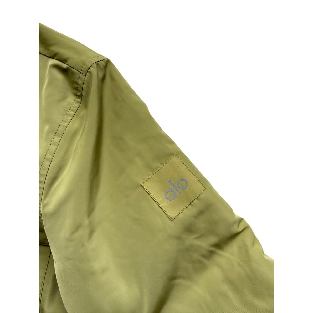 Alo Yogo Legend Jacket In Wasabi Size Small - Picture 8 of 9